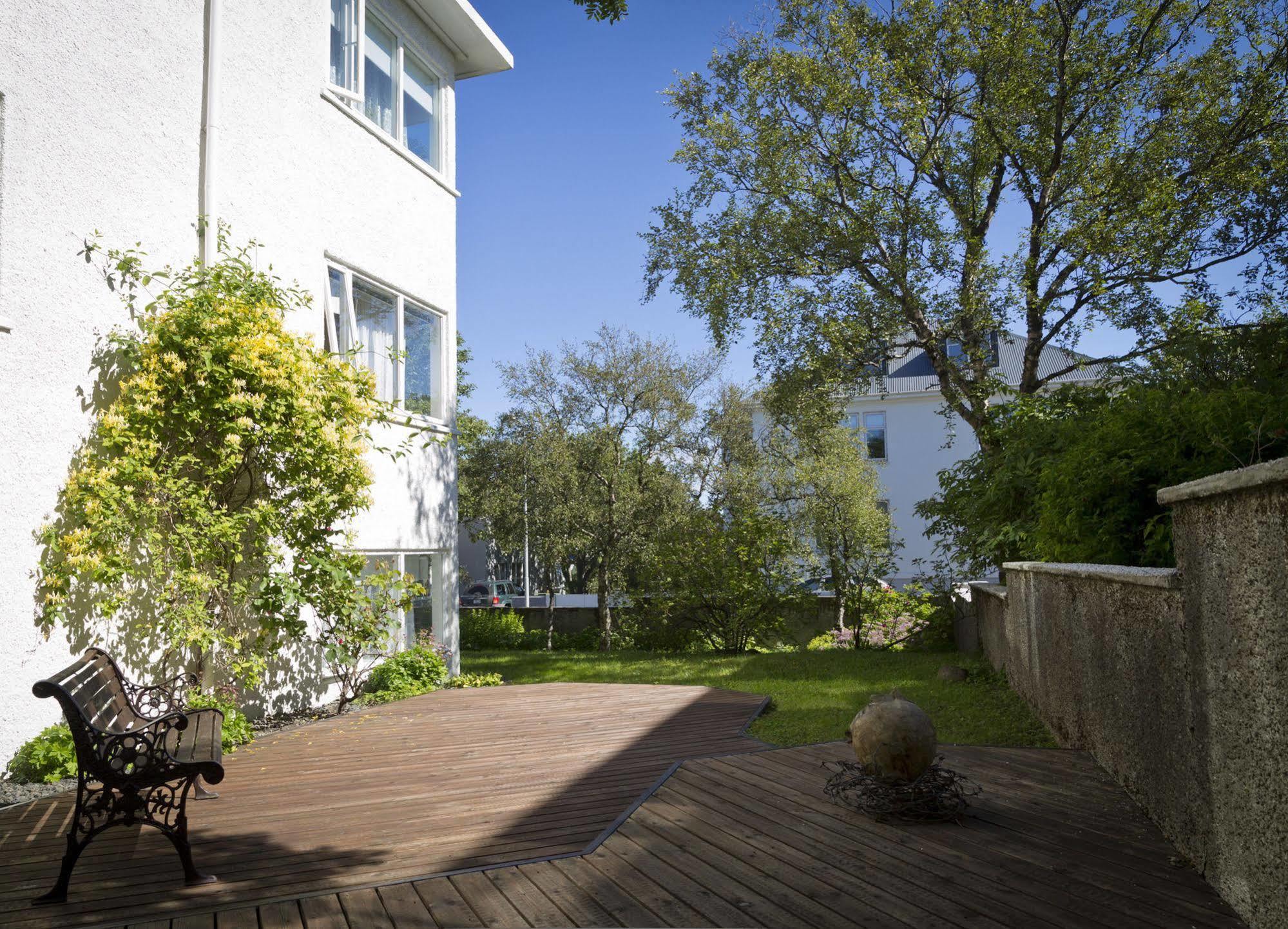 Castle House & Embassy Luxury Apartments Reykjavik Luaran gambar